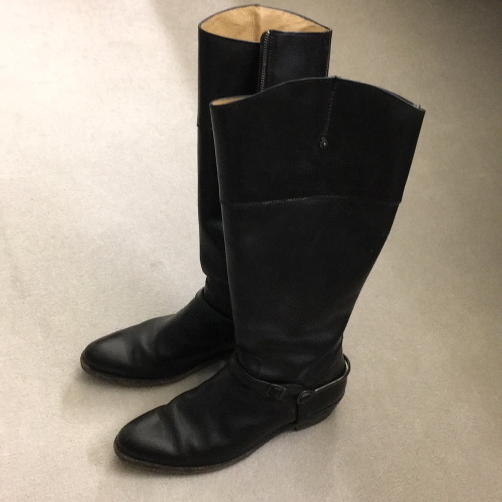 Size 9 Frye boots in black